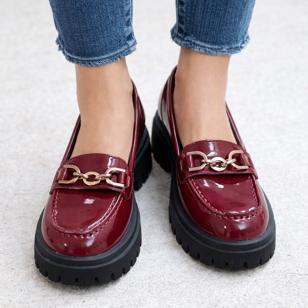 Seychelles Scarlet Chunky Platform Loafers Size 7.5 Wide. NWOB